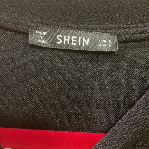 Pink small long sleeved maroon black silver sequins shein - Picture 4 of 9